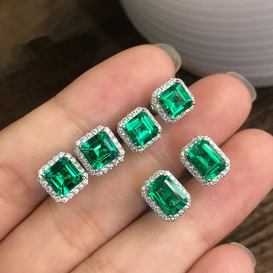 Huitan Gorgeous Green Cubic Zirconia Stud Earrings for Women Noble Wedding Party Earring Fine Birthday Gift Lady Fashion Jewelry