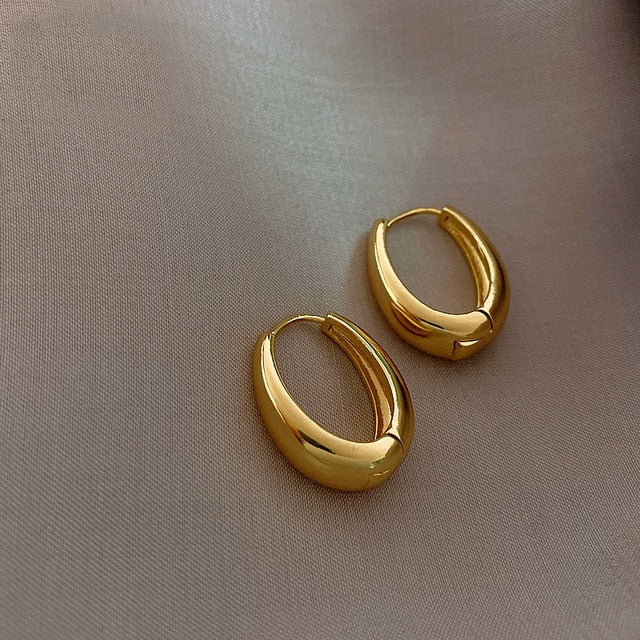 2020 New Classic Copper Alloy Smooth Metal Hoop Earrings For Woman Fashion Korean Jewelry Temperament Girl's Daily Wear earrings