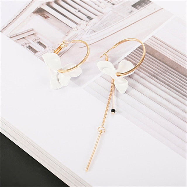 Korean Retro Asymmetric Butterfly Imitation Pearl Earrings Fashion Round Flower Brincos Long Statement Wings Earrings Jewelry