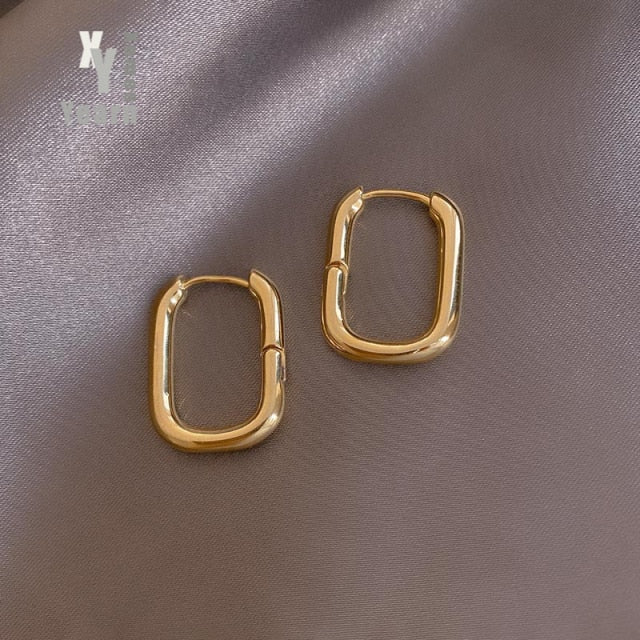 2020 New Classic Copper Alloy Smooth Metal Hoop Earrings For Woman Fashion Korean Jewelry Temperament Girl's Daily Wear earrings